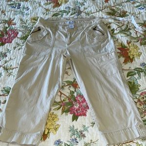 5 for $25 on select items 
Carribean Joe Capris EUC